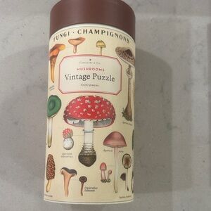 Cavallini & Co. Vintage Mushroom Puzzle